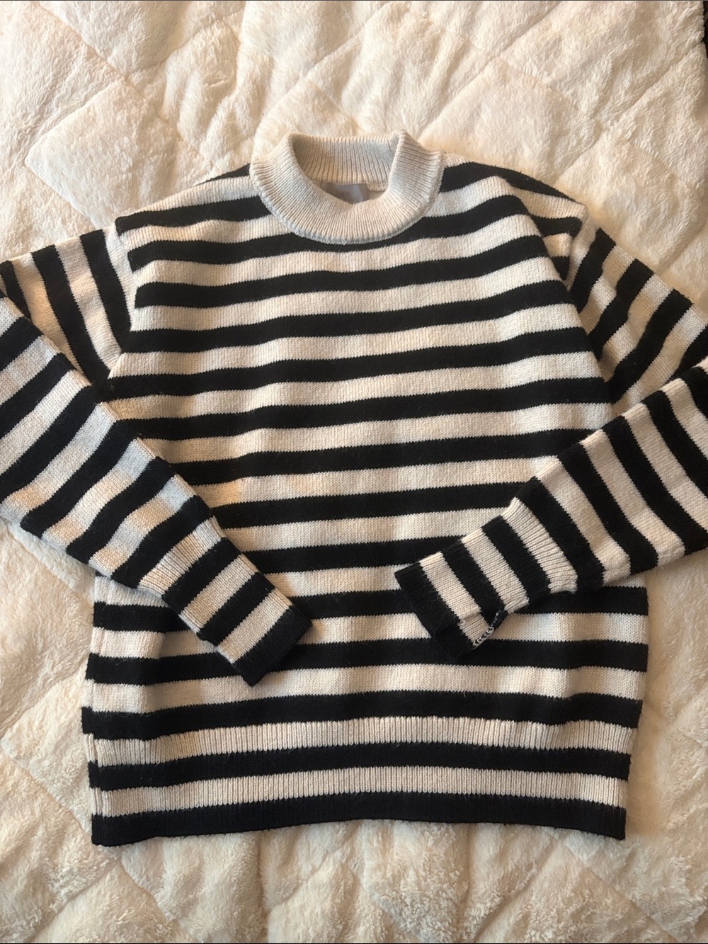 〰️ h&m sweater